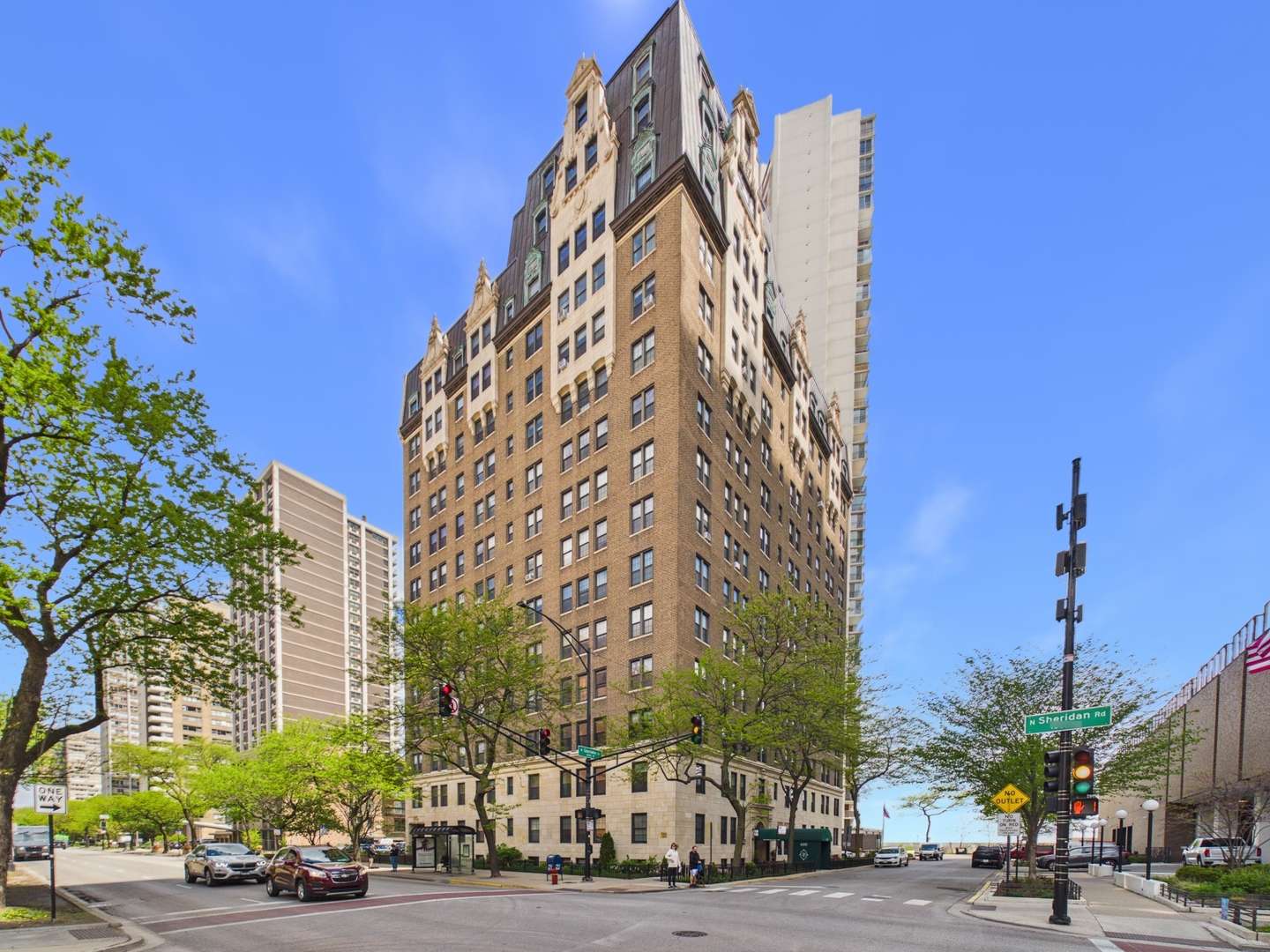 6101 N Sheridan RD #1A, Chicago, IL 60660