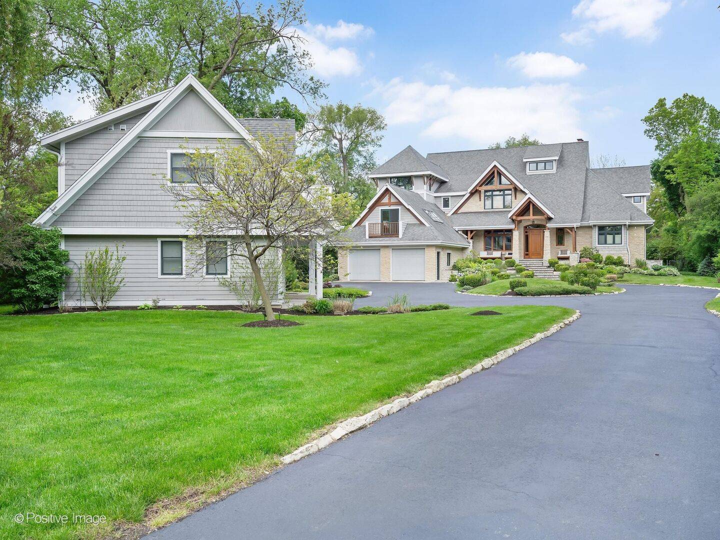 1040 S Edgewood AVE, La Grange, IL 60525