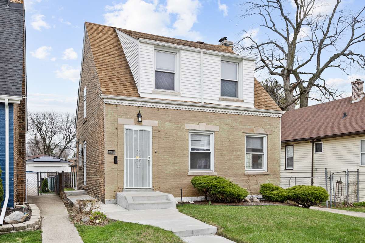 8435 S Cregier AVE, Chicago, IL 60617