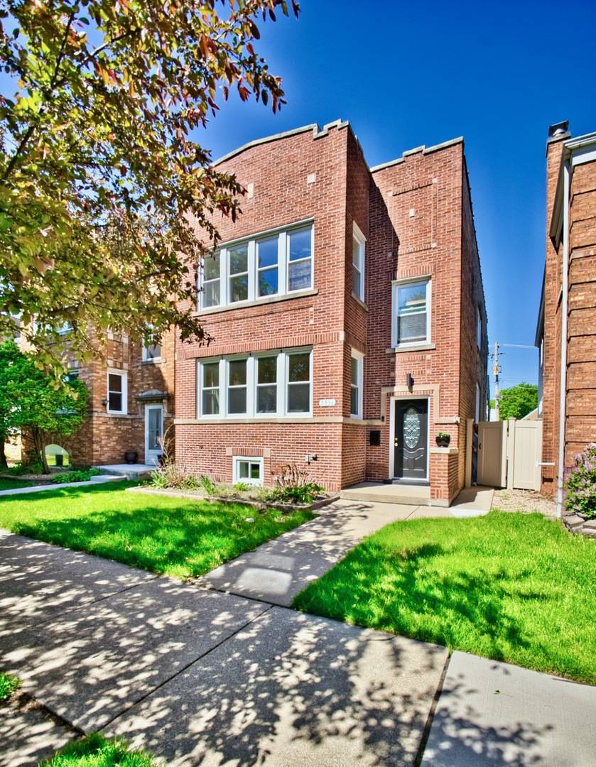 5936 N Melvina AVE, Chicago, IL 60646