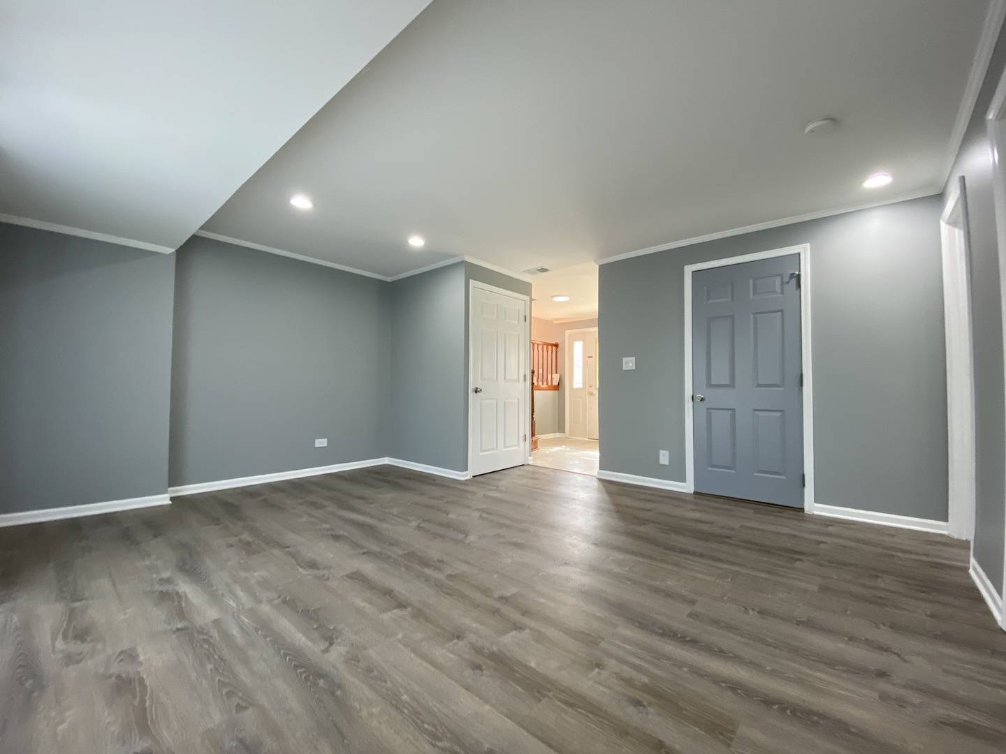 1403 N SAUK LN, Mount Prospect, IL 60056