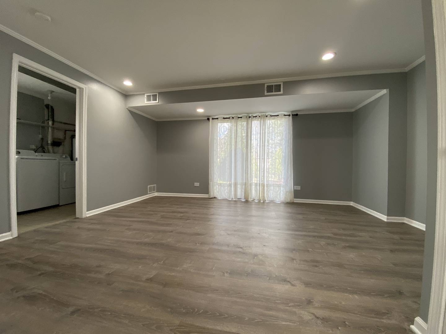 1403 N SAUK LN, Mount Prospect, IL 60056