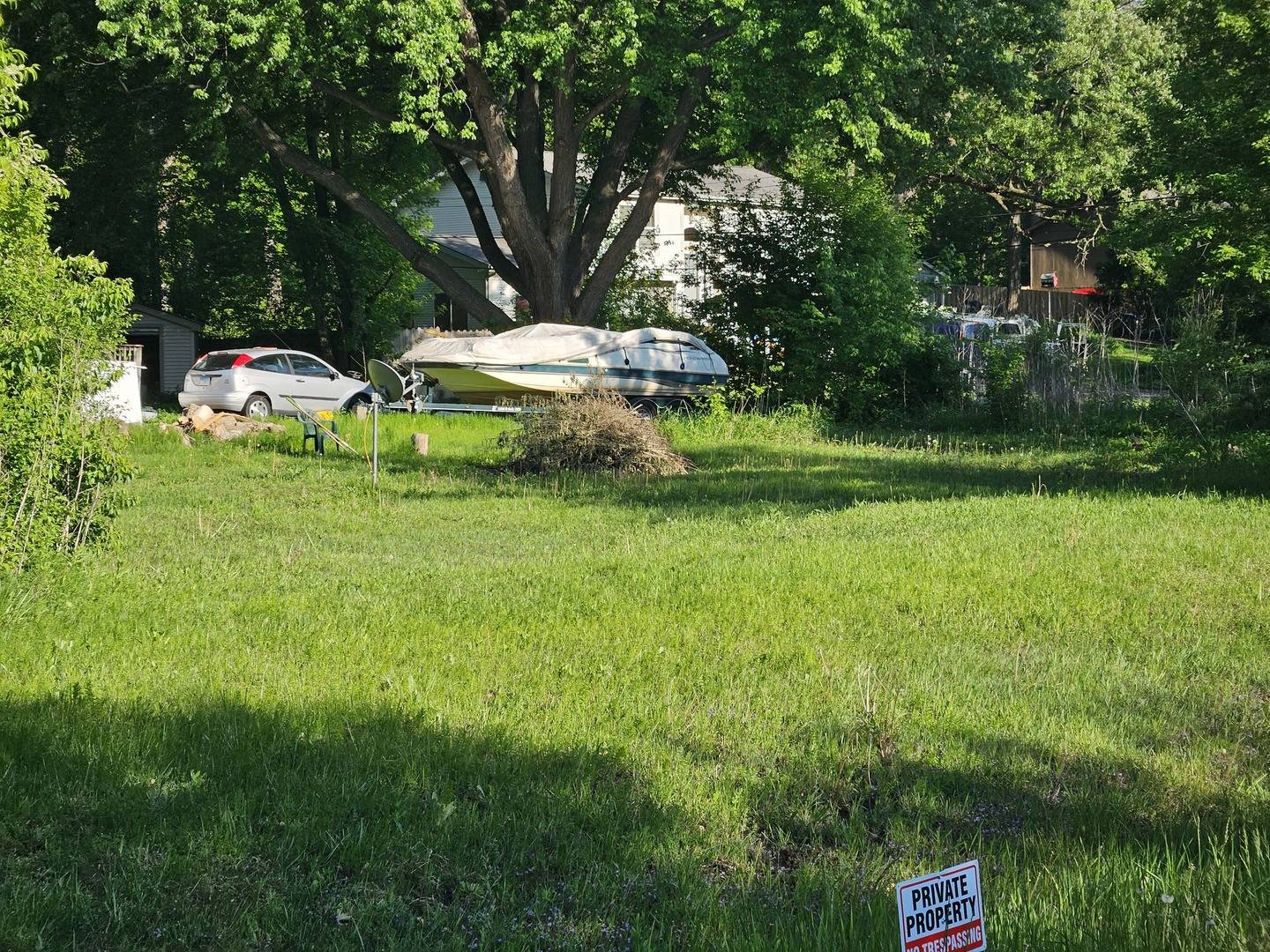 615 W Eastern AVE, Mchenry, IL 60051