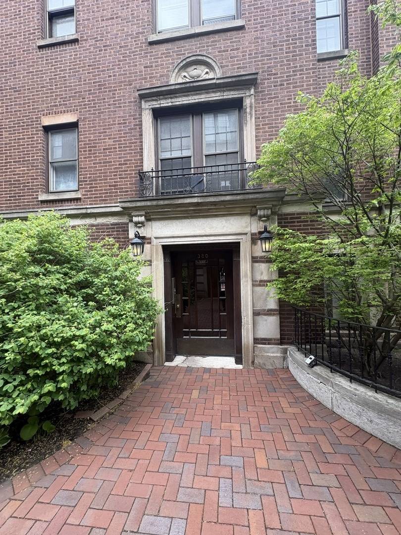 380 Ridge AVE #13G, Evanston, IL 60202
