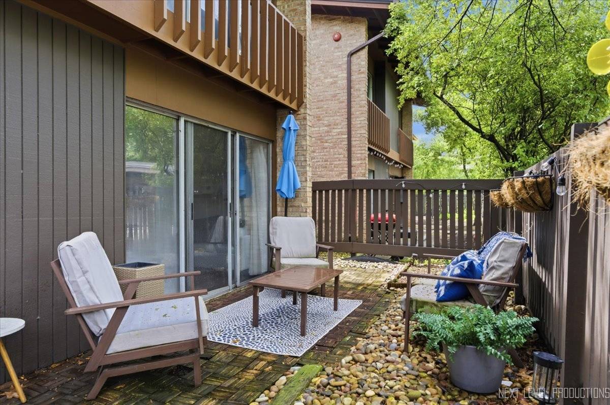 5936 Greenview RD #5936, Lisle, IL 60532