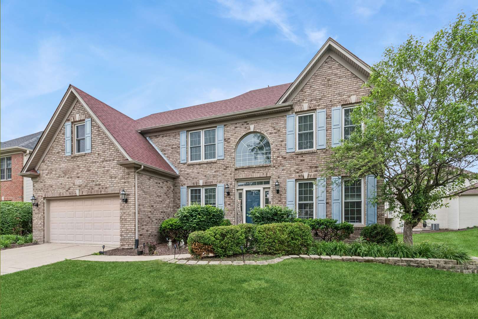 3744 Highknob CIR, Naperville, IL 60564