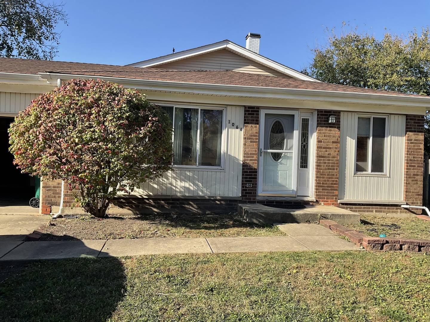 1066 Foxworth BLVD, Lombard, IL 60148