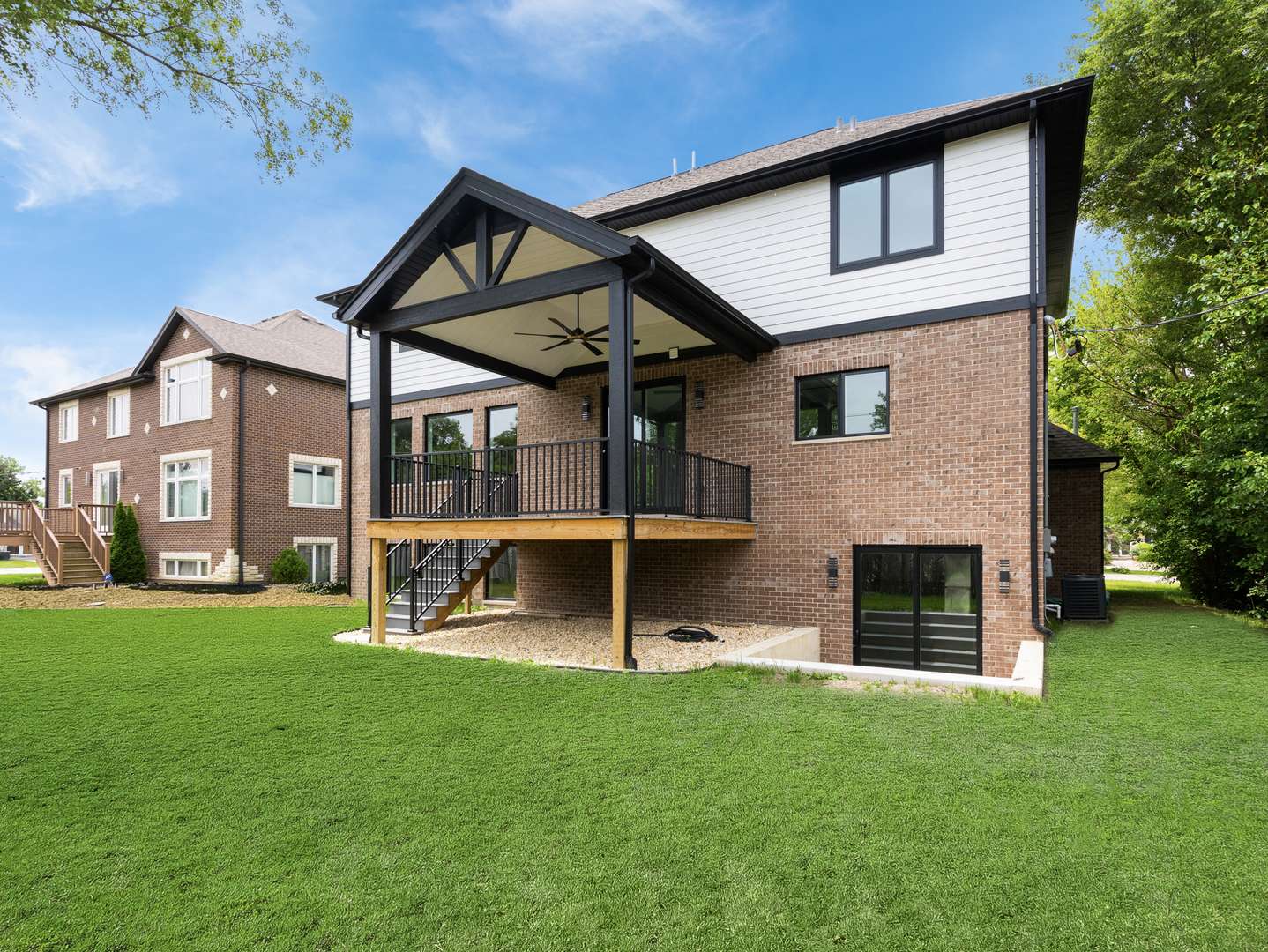 10441 S 83rd AVE, Palos Hills, IL 60465