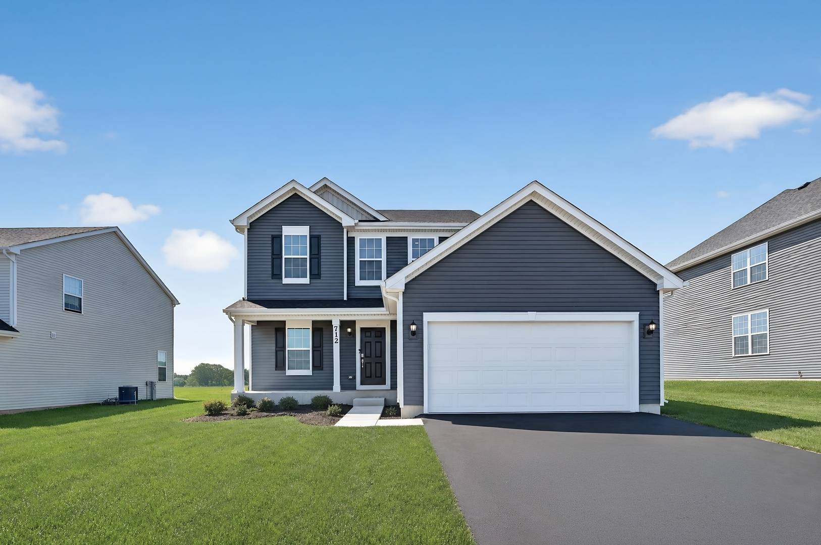 712 Erwin ST, Oswego, IL 60543