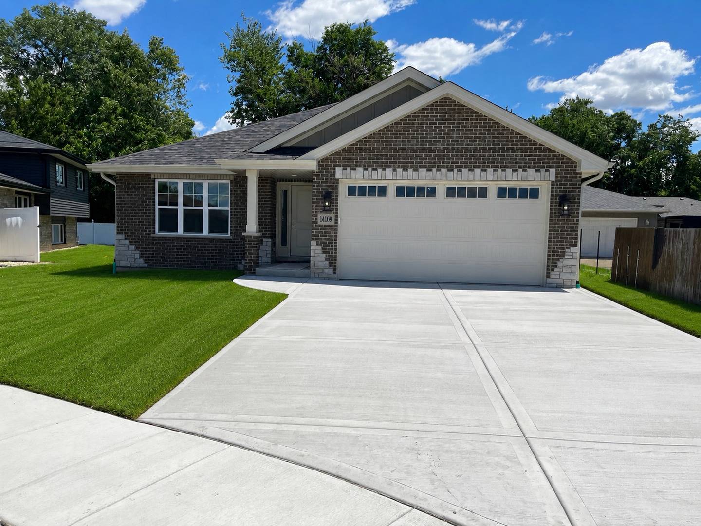 14109 Kenneth CT, Crestwood, IL 60418