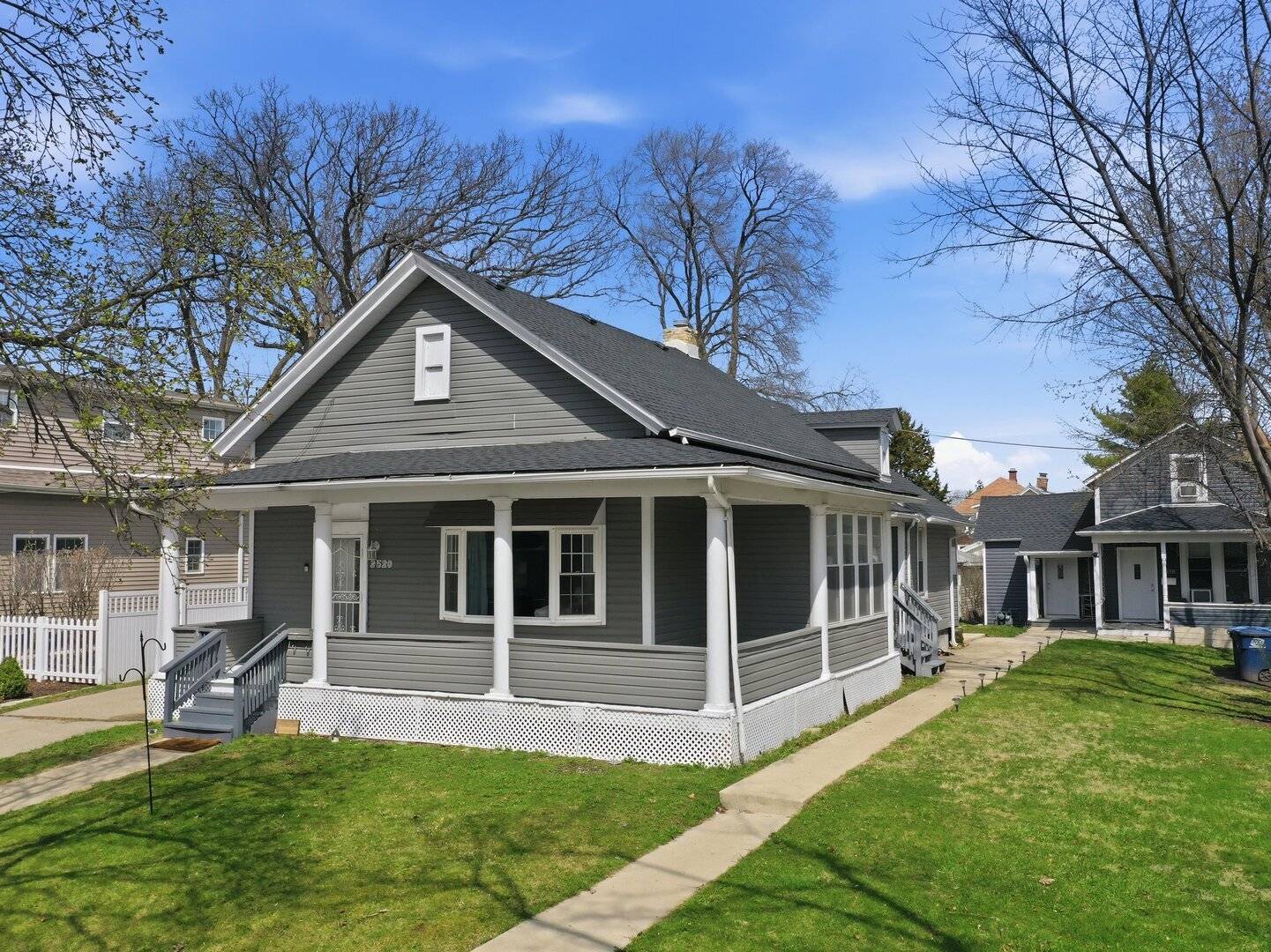 2520 Walnut ST, Blue Island, IL 60406