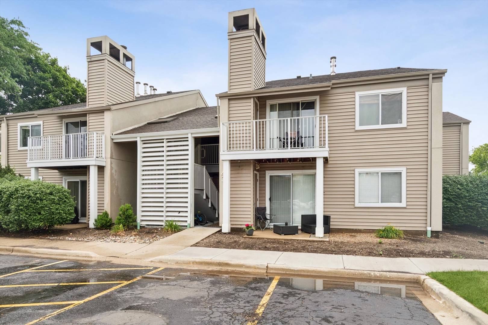 43 Orchard TER #3, Lombard, IL 60148