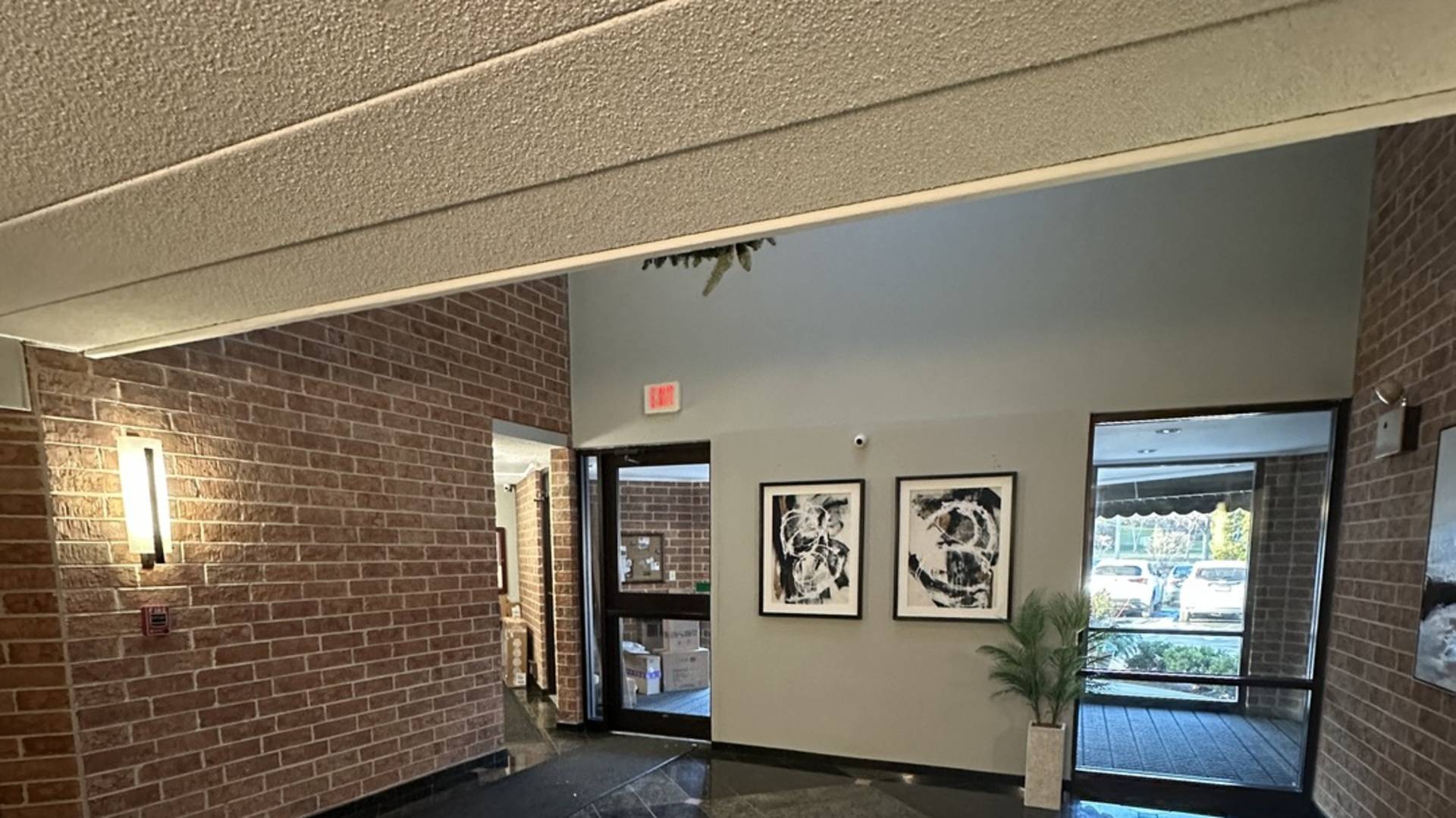 75 Kristin CIR #613, Schaumburg, IL 60195