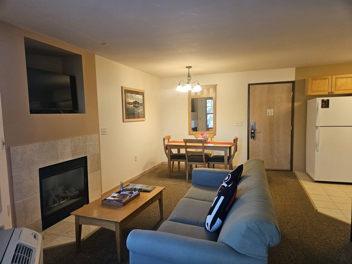123 Center ST #204, Lake Geneva, WI 53147