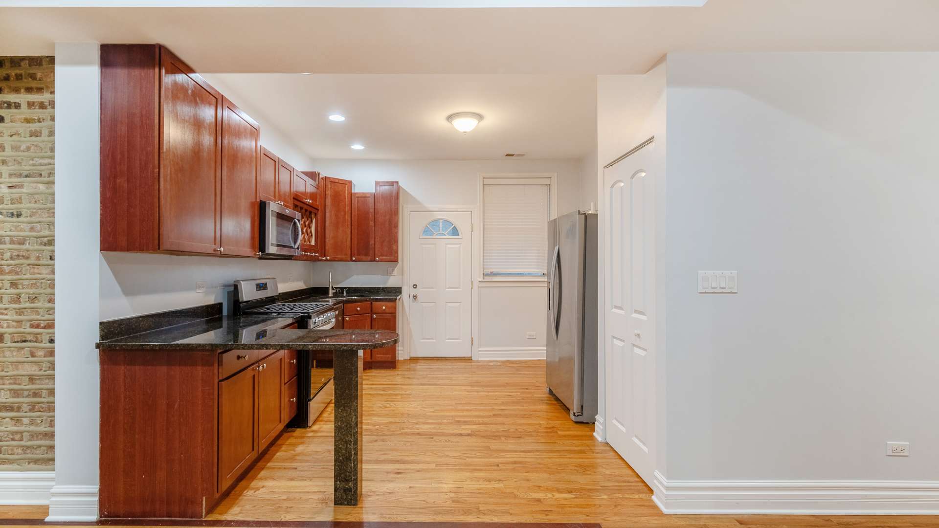 4847 S Vincennes AVE #203, Chicago, IL 60615
