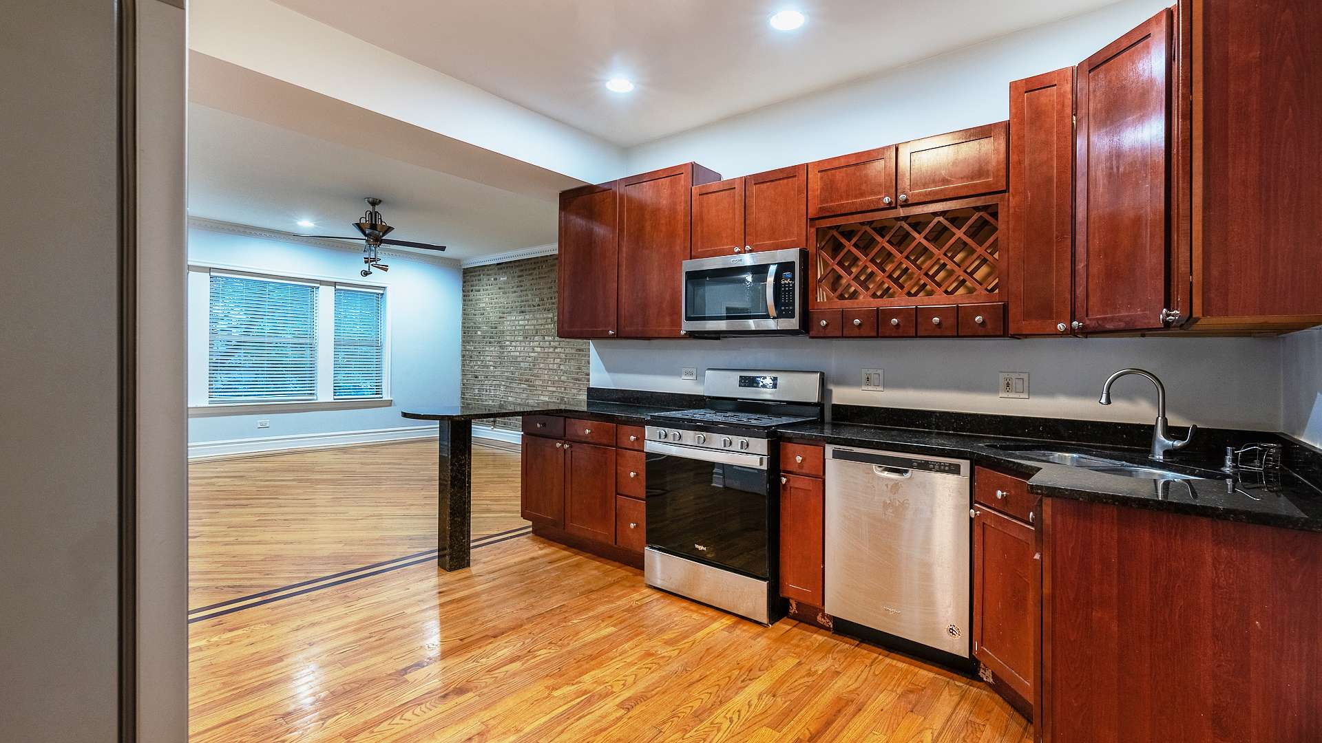 4847 S Vincennes AVE #203, Chicago, IL 60615
