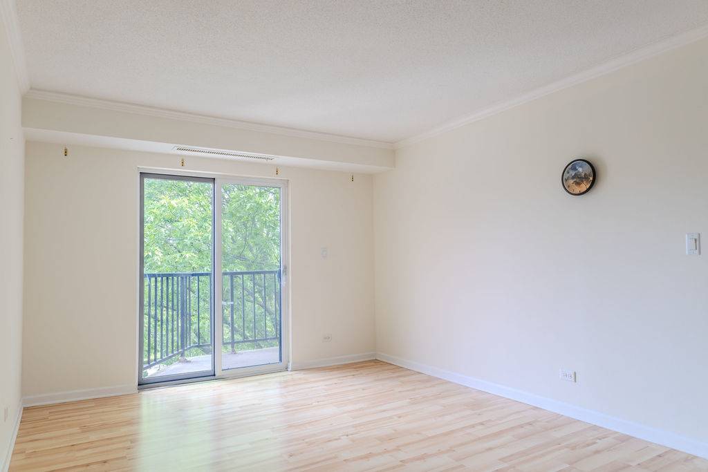 35 S Baybrook DR #611, Palatine, IL 60074