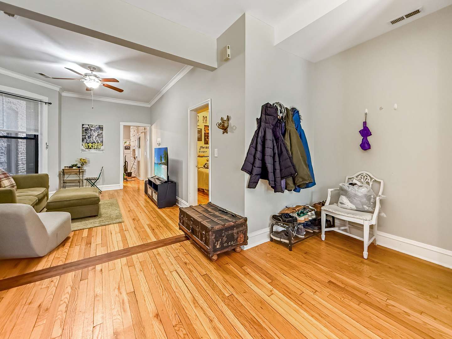 1513 W ADDISON ST, Chicago, IL 60613