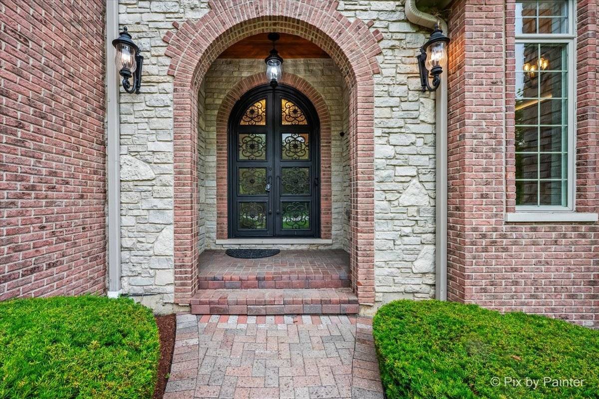 117 N. Wynstone DR, North Barrington, IL 60010