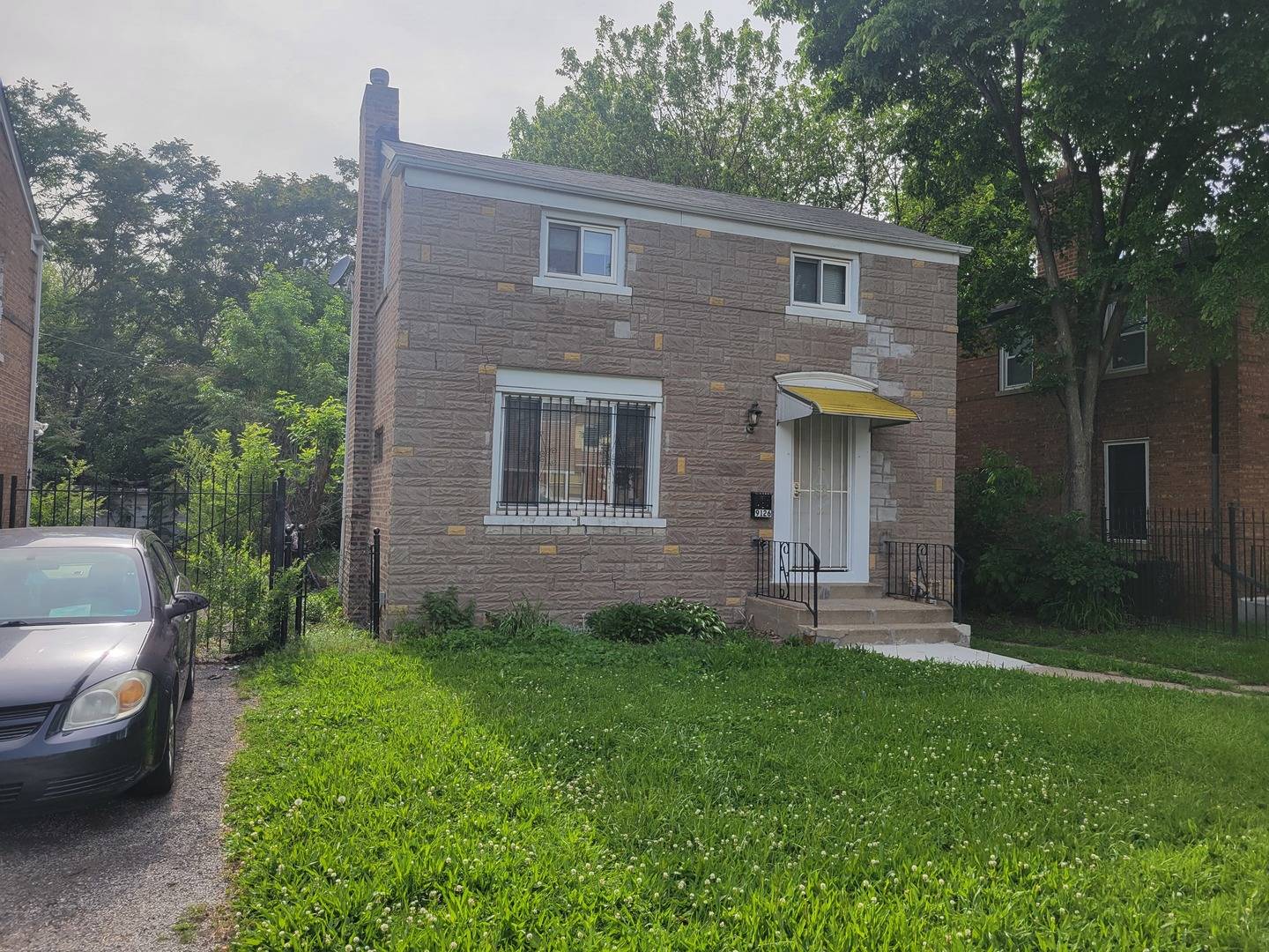 9126 S Perry AVE, Chicago, IL 60620