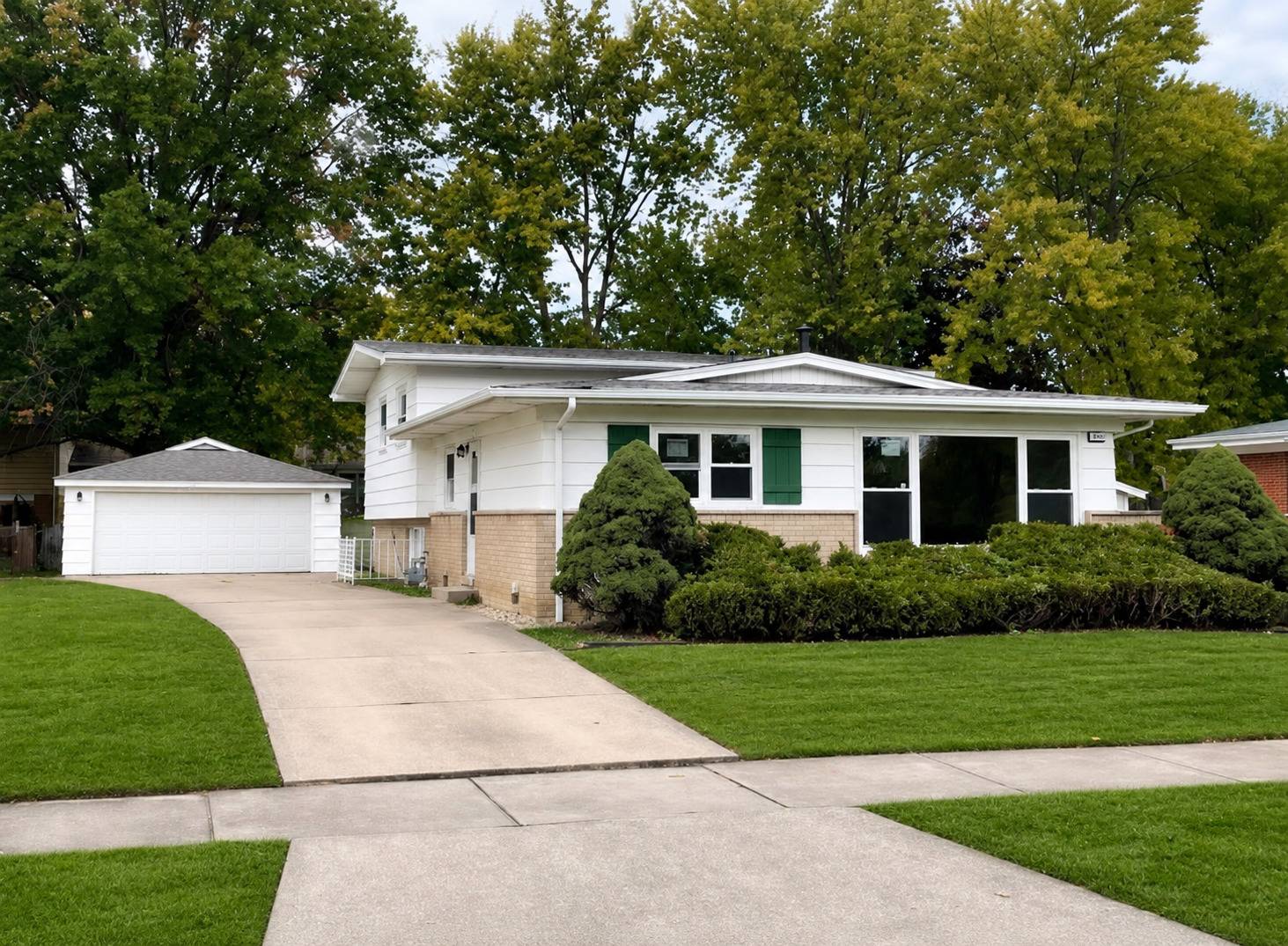 244 N Park DR, Glenwood, IL 60425
