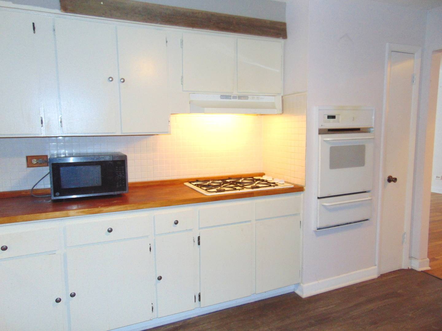 9588 N Terrace PL #208H, Des Plaines, IL 60016
