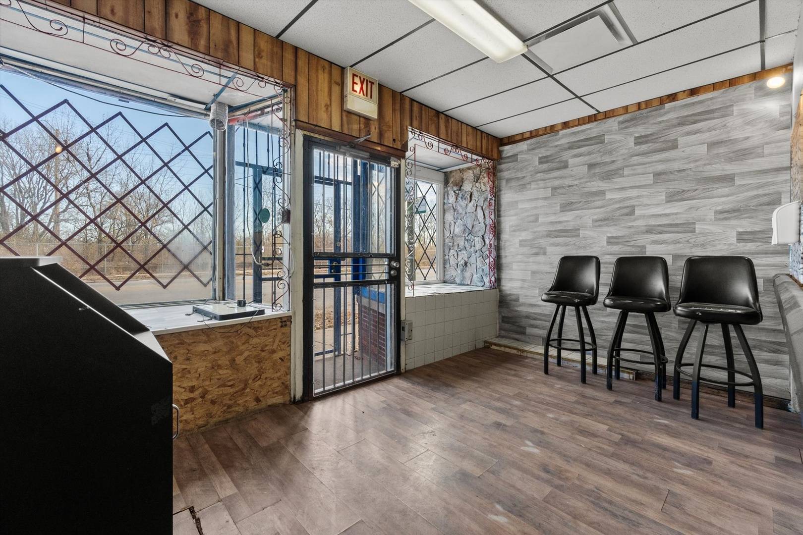 10606 S Torrence AVE, Chicago, IL 60617