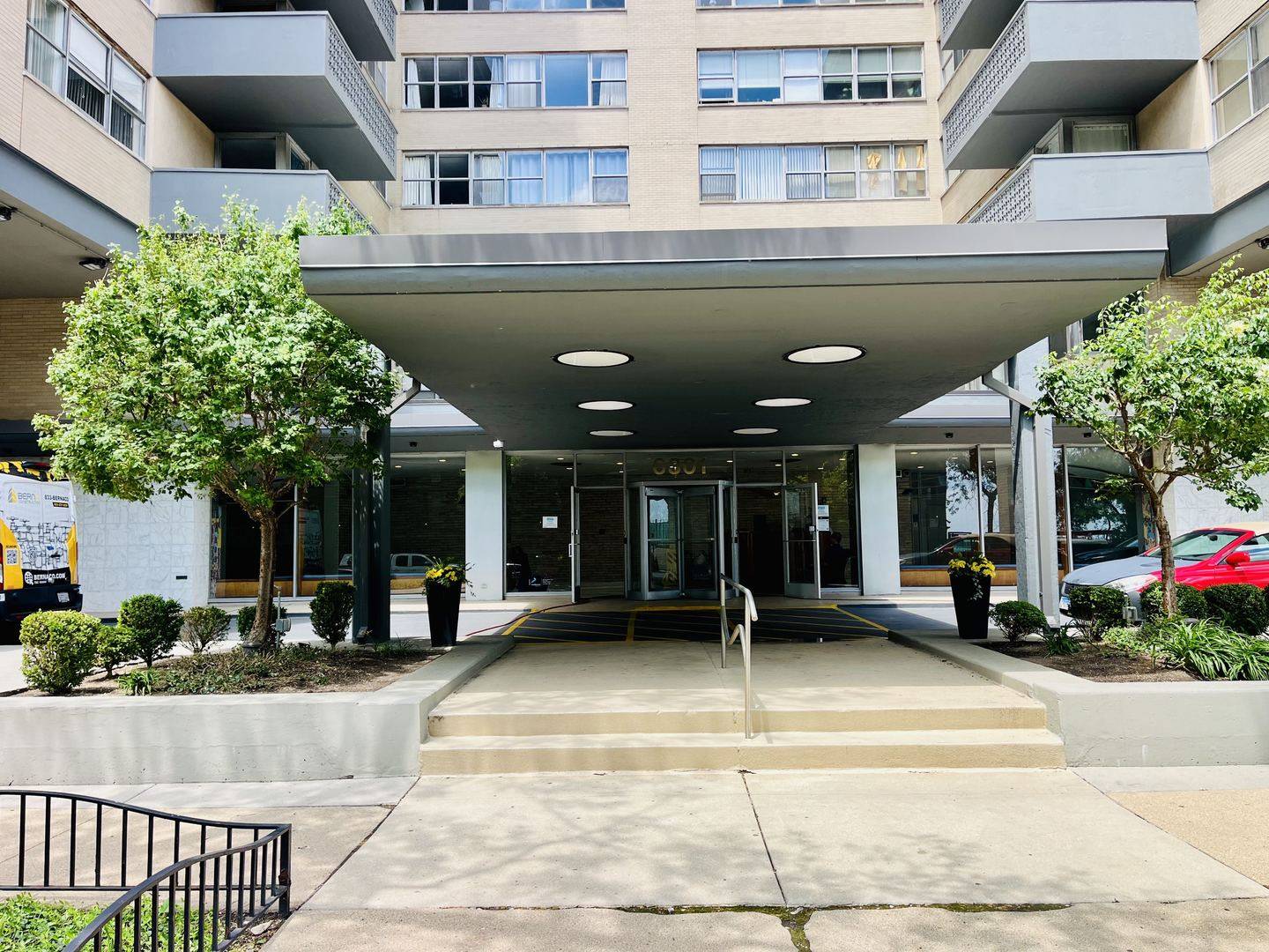 6301 N Sheridan RD #15C, Chicago, IL 60660