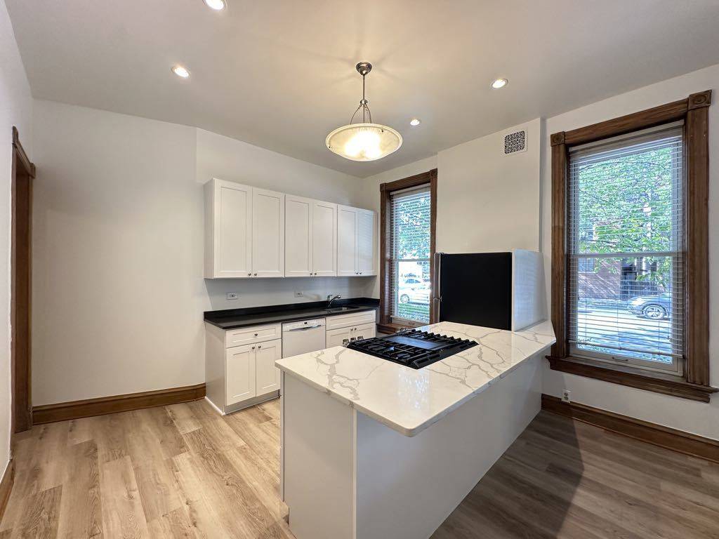 3559 N Ashland AVE #1R, Chicago, IL 60657