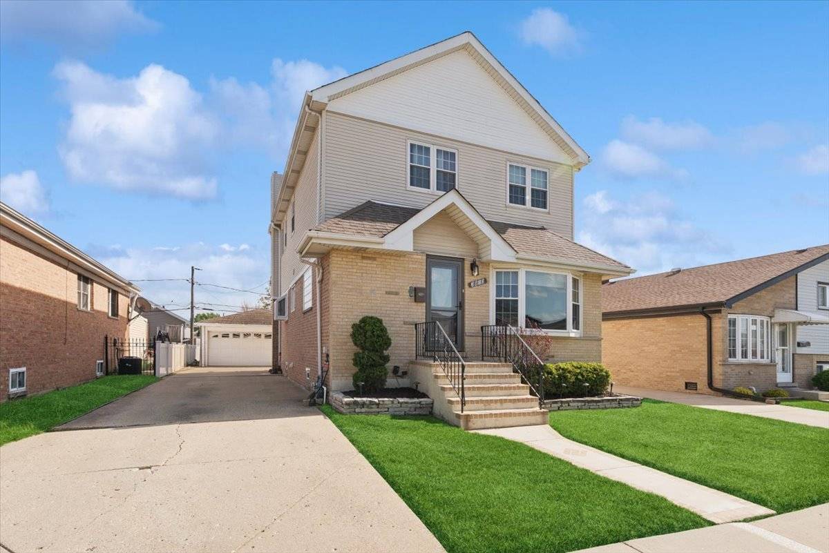 3810 Emerson DR, Schiller Park, IL 60176