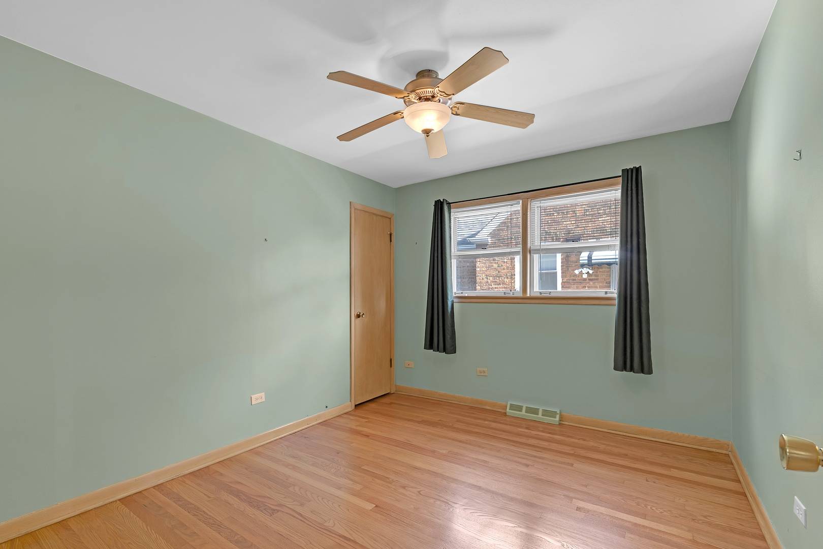 9804 S Springfield AVE, Evergreen Park, IL 60805