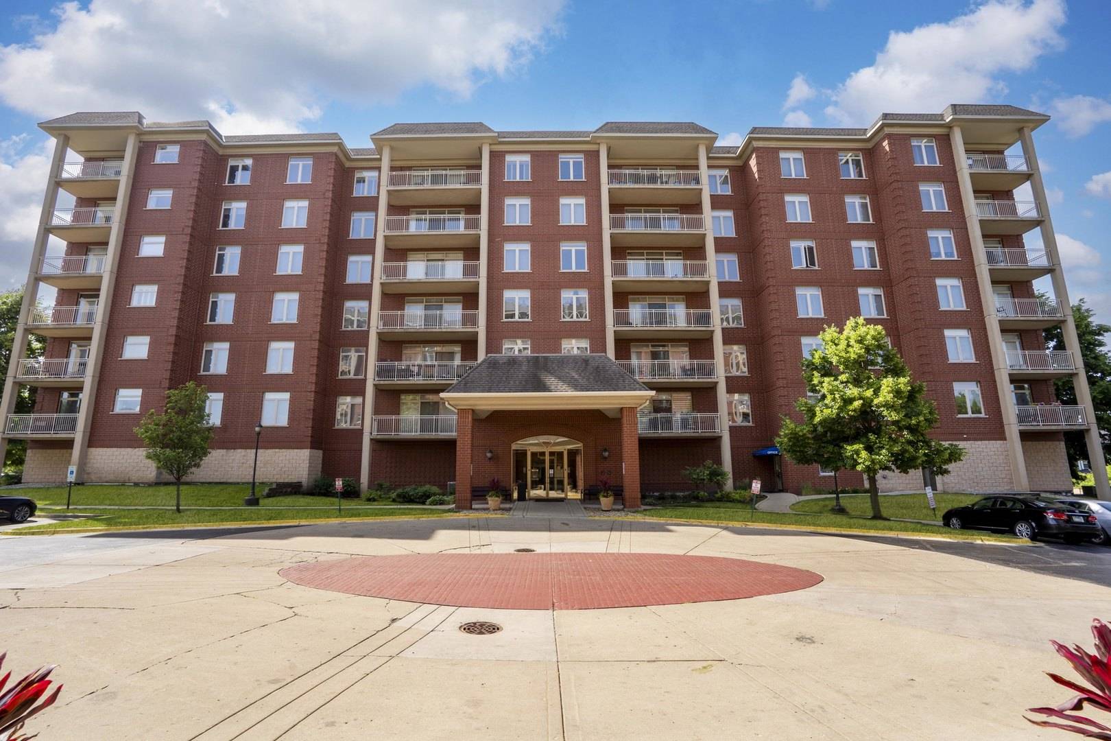 8340 Callie AVE #104, Morton Grove, IL 60053