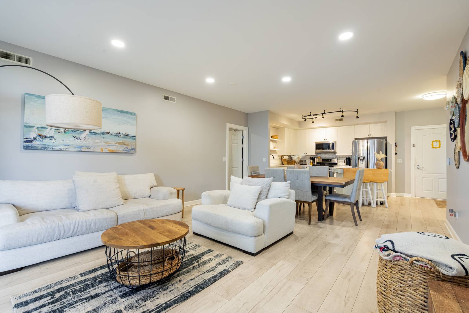 8340 Callie AVE #104, Morton Grove, IL 60053