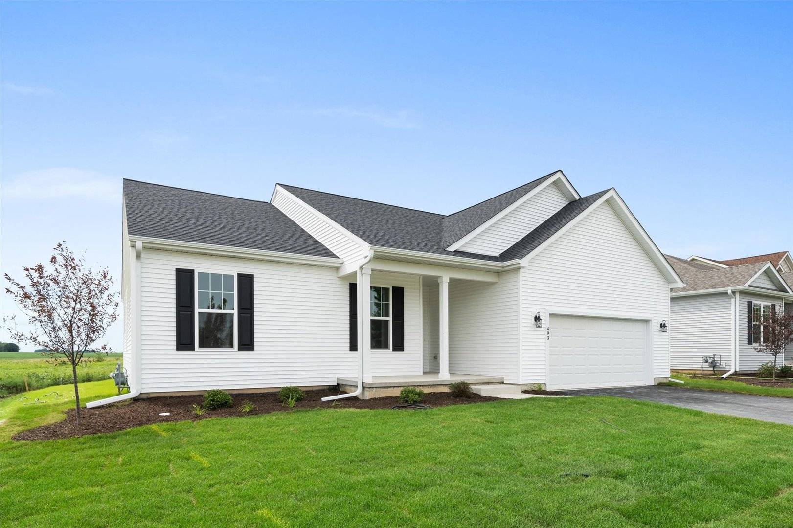 811 Whitetail DR, Marengo, IL 60152