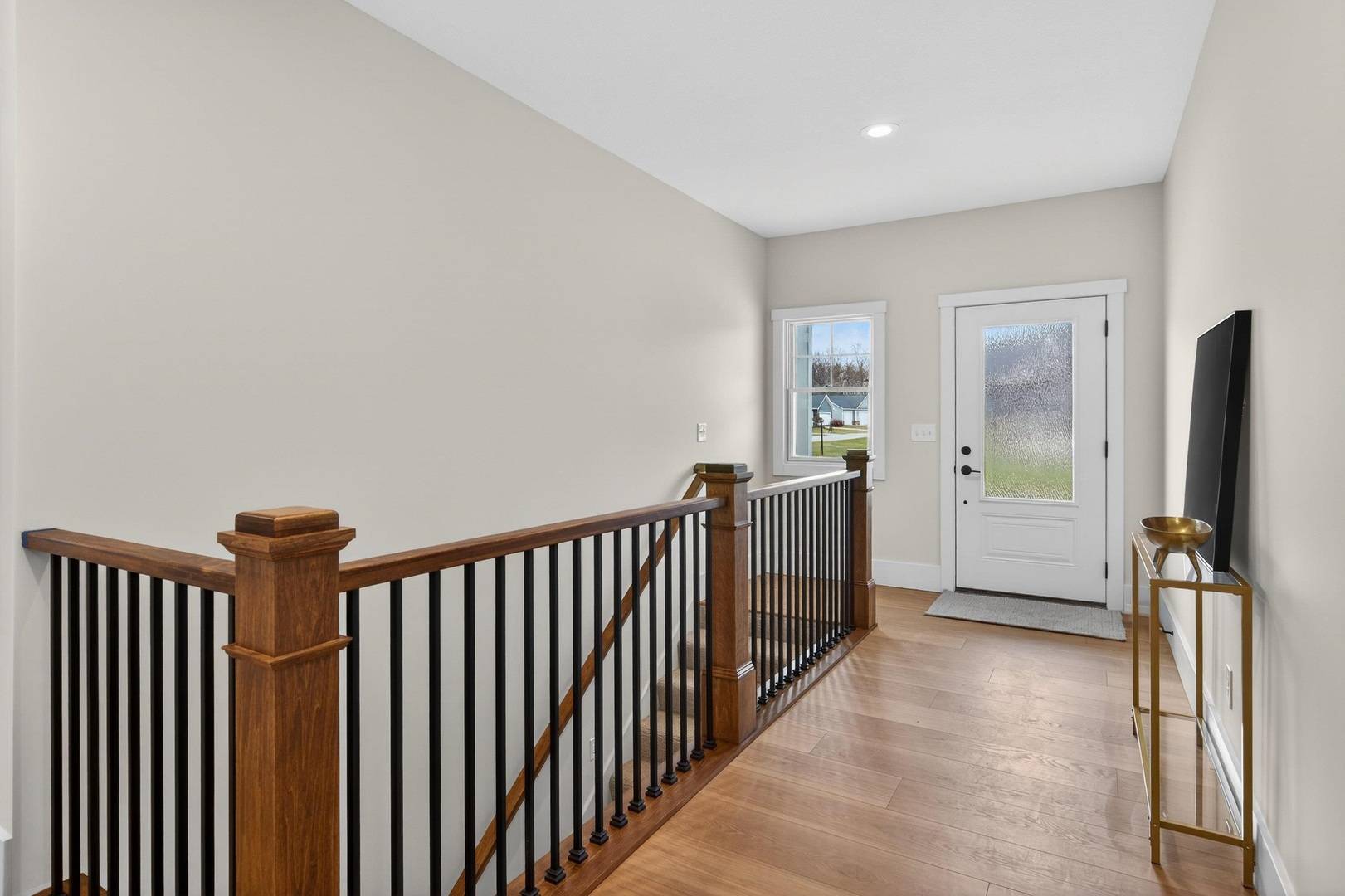 7091 SPRING CREEK DR, Bettendorf, IA 52722