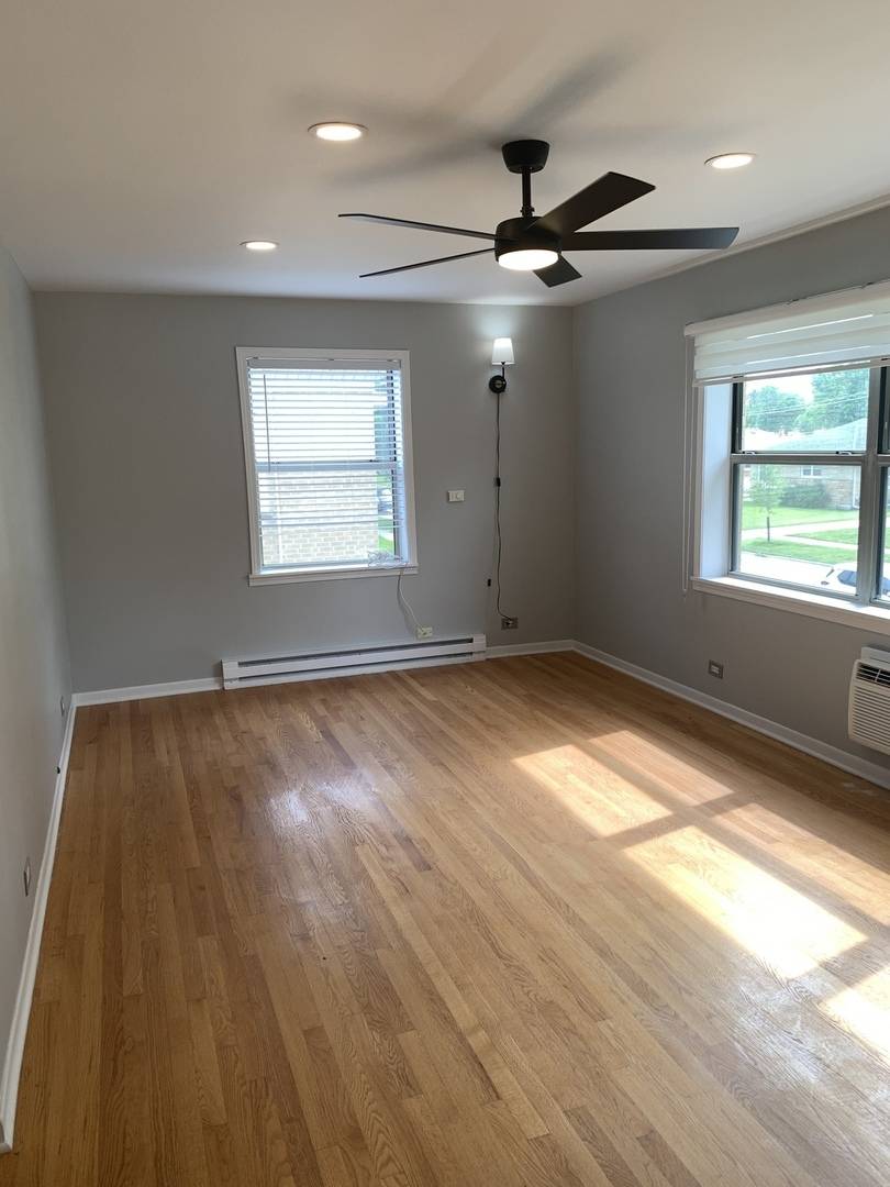 1415 Homestead RD #8, La Grange Park, IL 60526
