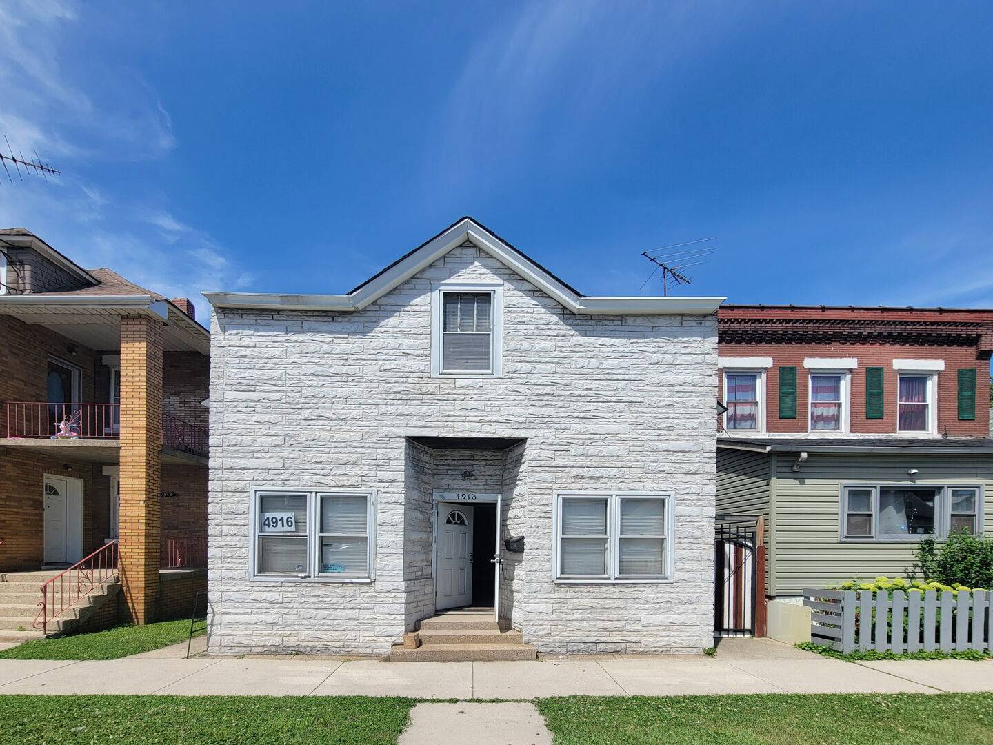 4916 Northcote AVE, East Chicago, IN 46312