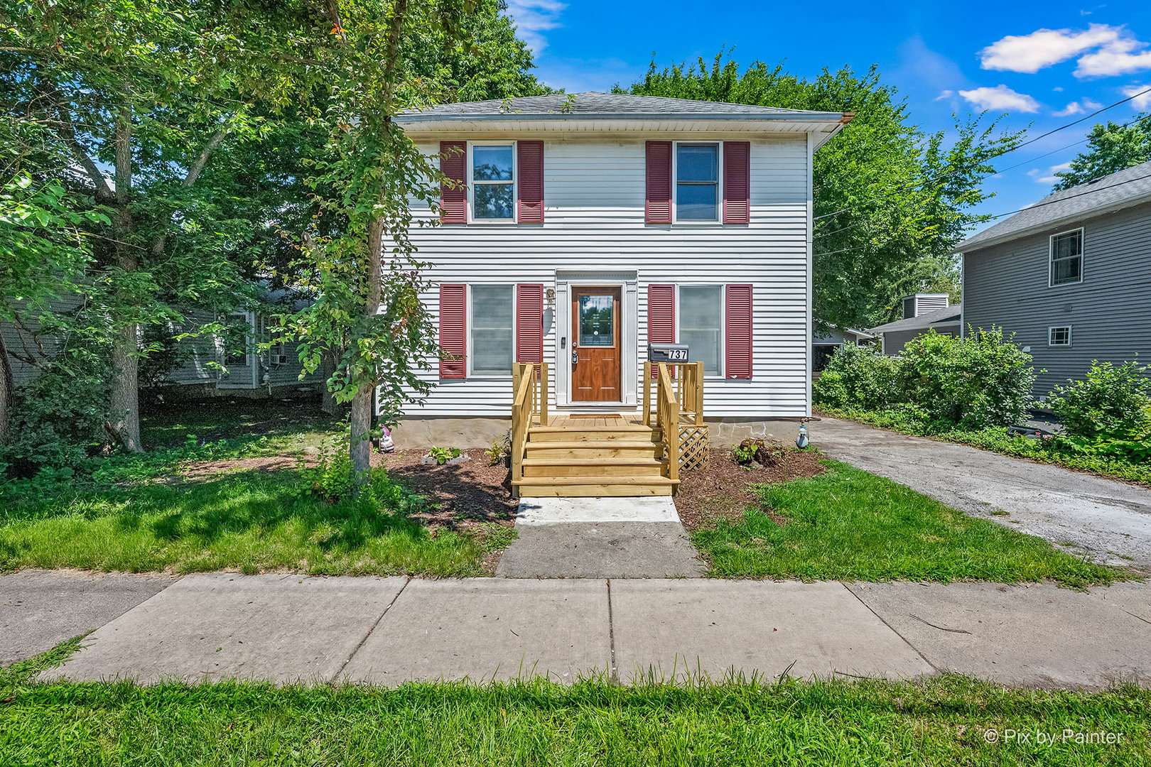 737 Blaine ST, Batavia, IL 60510