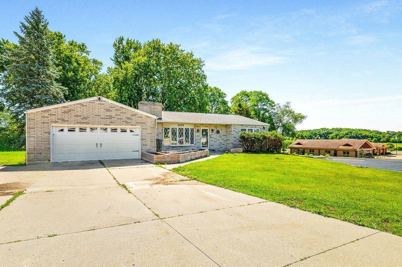2057 IL RTE N, Freeport, IL 61032