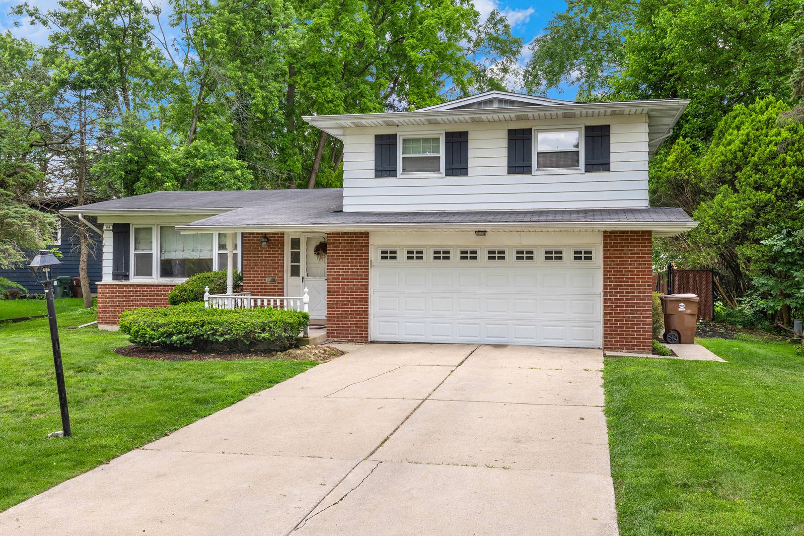 804 W Manor CT, Glenwood, IL 60425