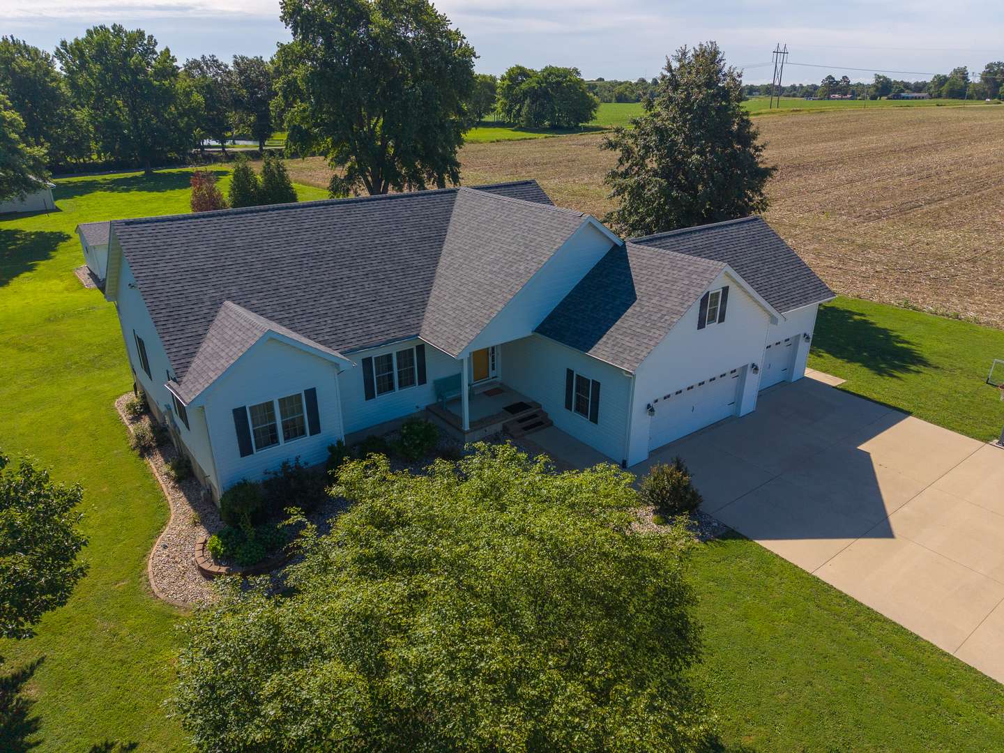 112 Pheasant RUN, Woodlawn, IL 62898