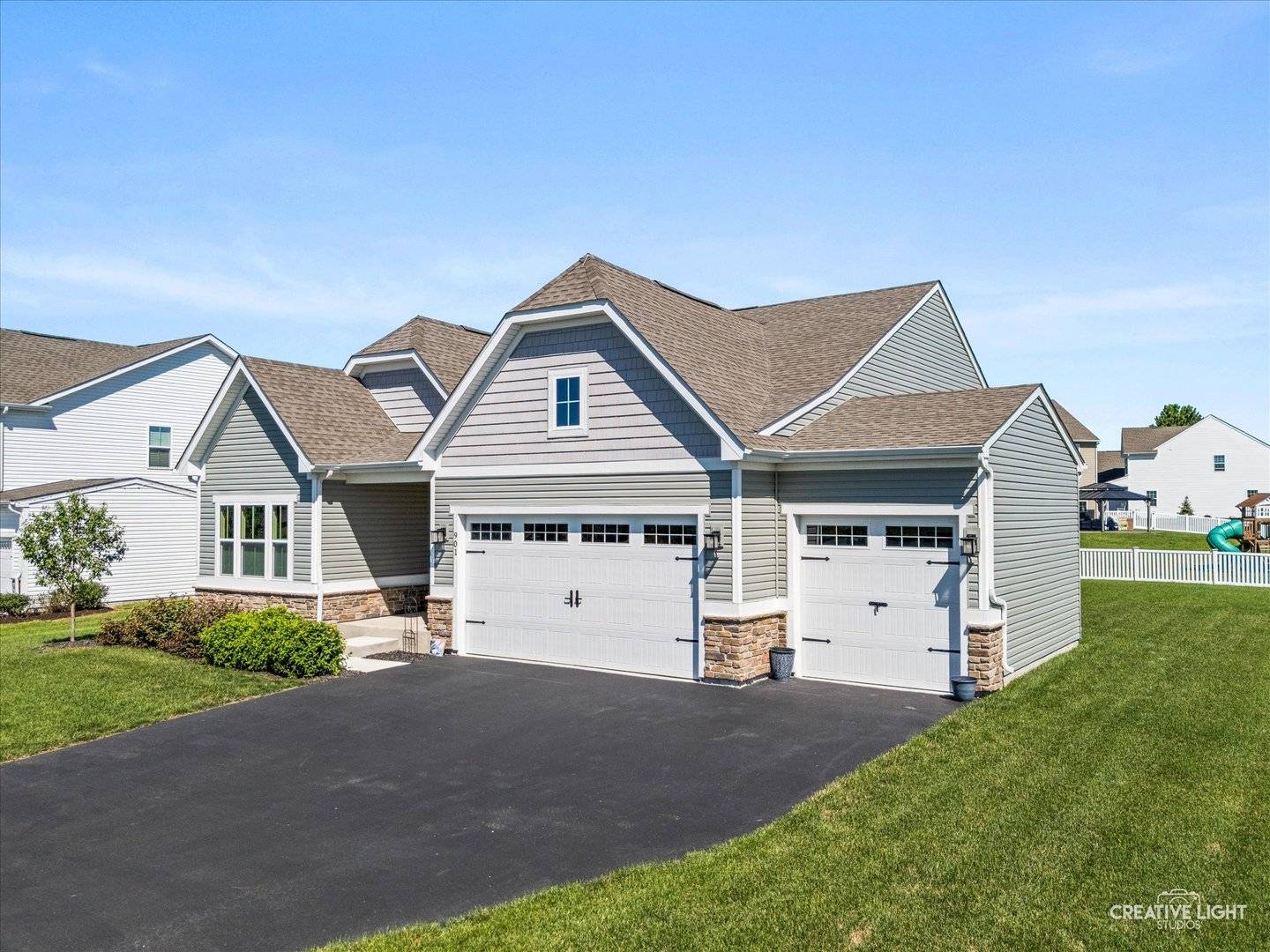 901 S Wind DR, Sandwich, IL 60548