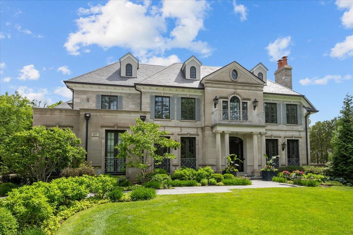 677 Sheridan RD, Glencoe, IL 60022