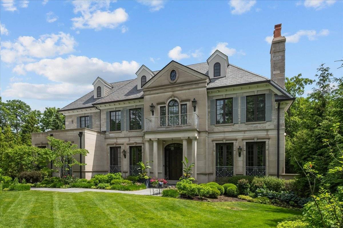 677 Sheridan RD, Glencoe, IL 60022