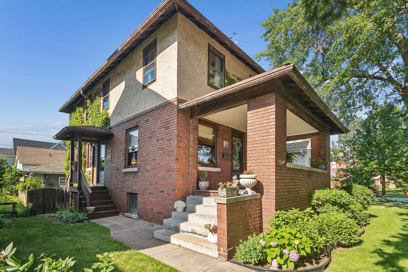 2636 Burr Oak AVE, Blue Island, IL 60406