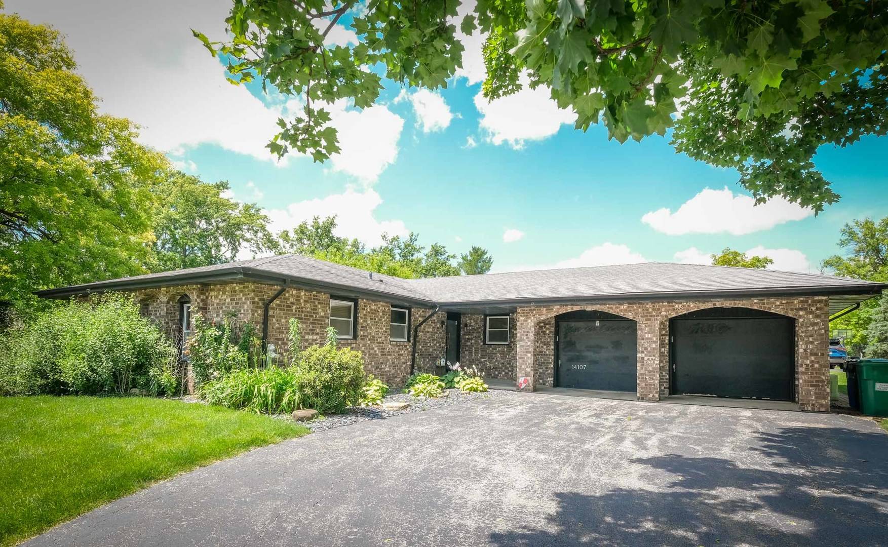14107 S Cherokee TRL, Homer Glen, IL 60491