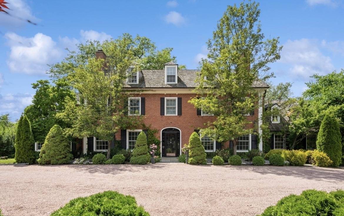 82 Woodley RD, Winnetka, IL 60093