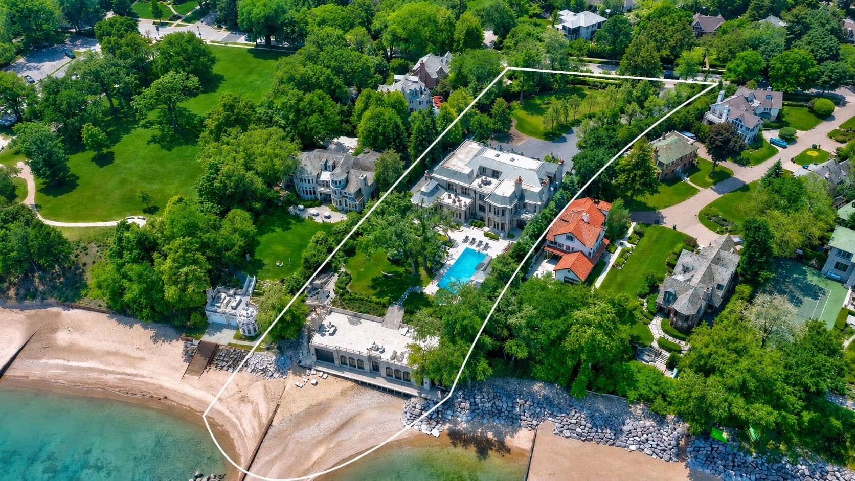 319 SHERIDAN RD, Winnetka, IL 60093