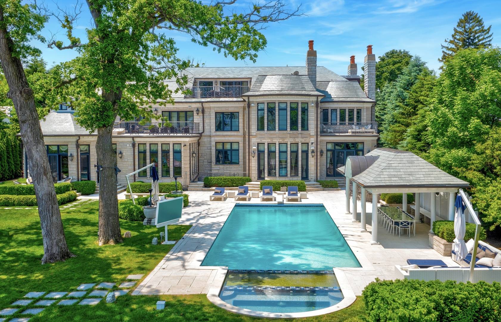 319 SHERIDAN RD, Winnetka, IL 60093