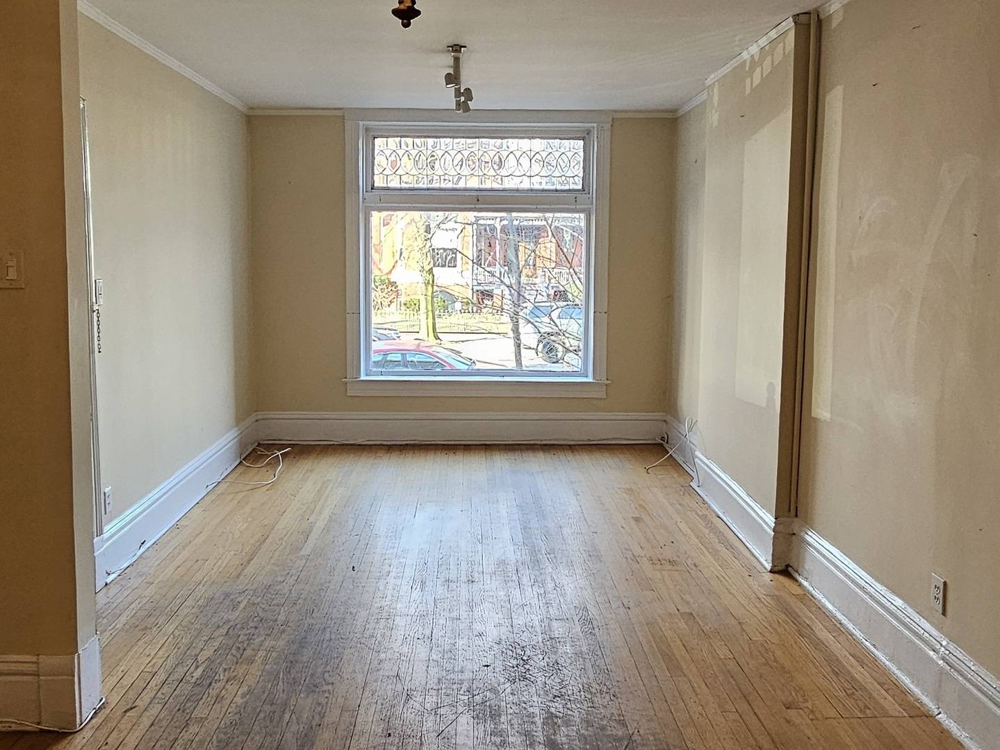 3639 N Greenview AVE, Chicago, IL 60613
